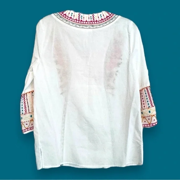 BeachLunchLounge Size Small White Cotton V-Neck Boho Embroidered Popover Top - Picture 2 of 5